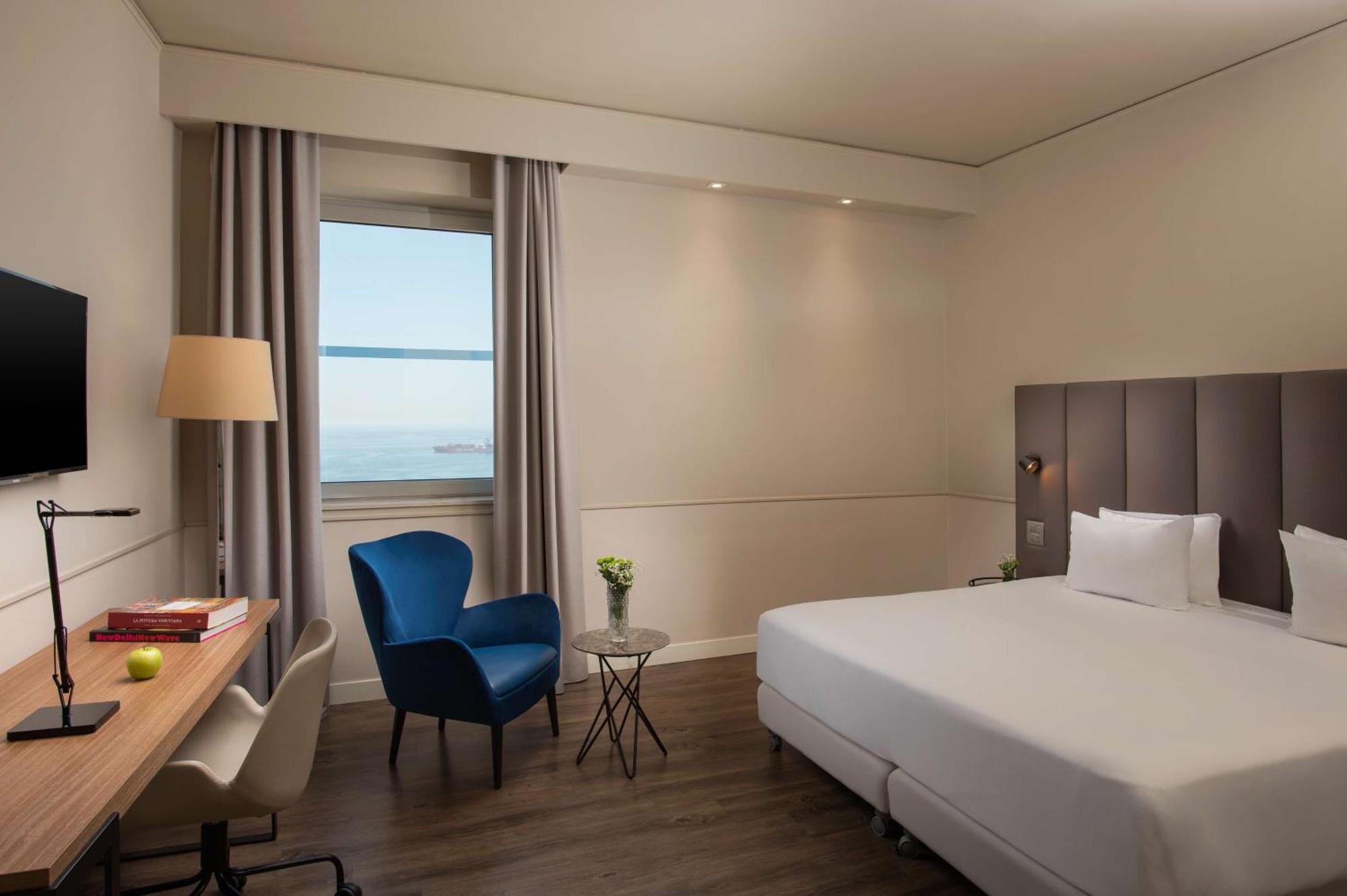 Superior Double Room XL with Sea View,1685057135:JPEG