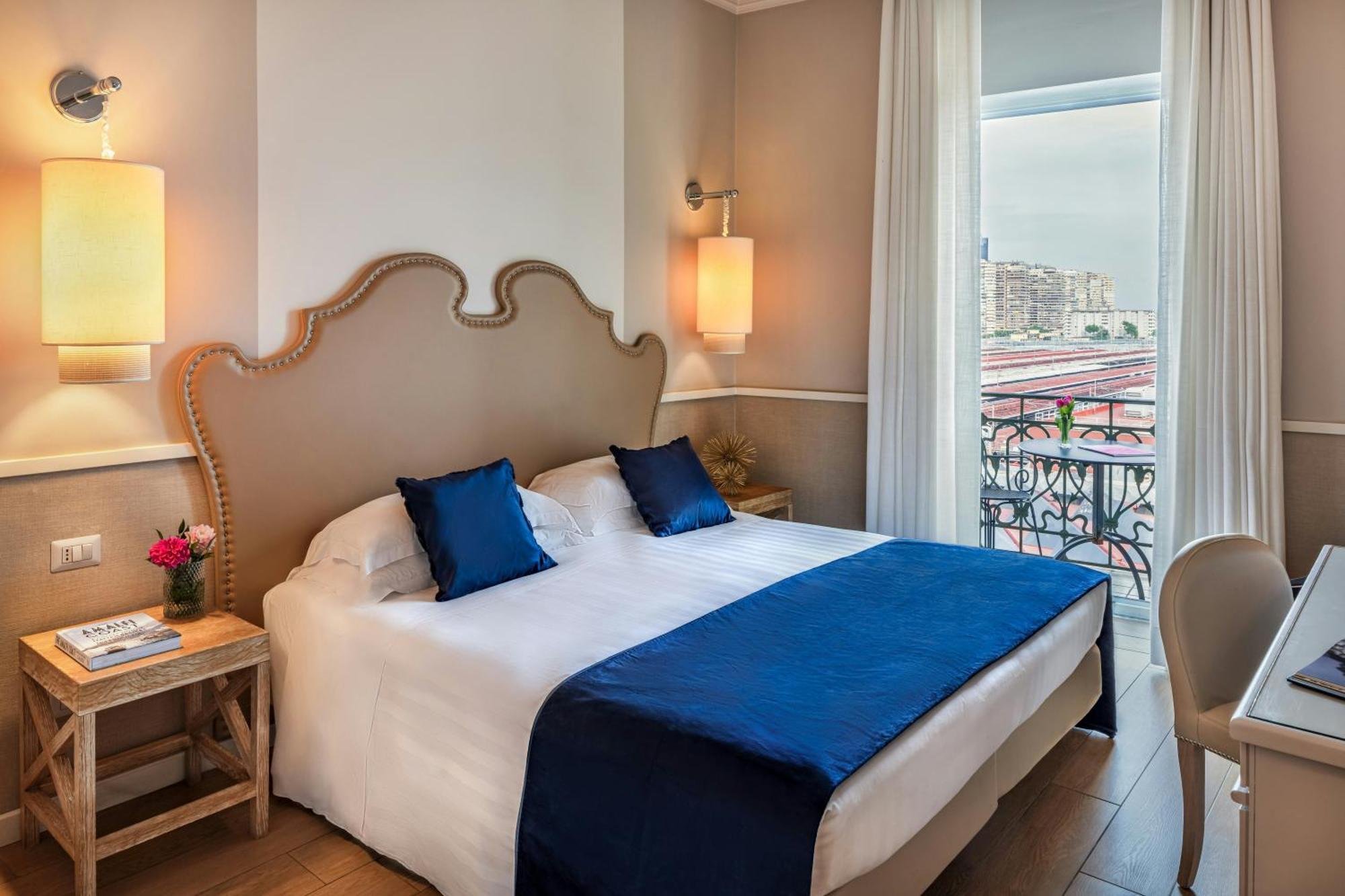 Superior Double or Twin Room Vesuvio View